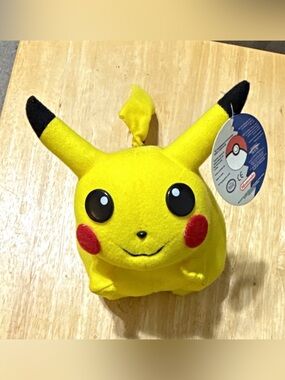Vintage Official Pokémon Pikachu Yellow Plush - Cute Kids Stuffed Animal